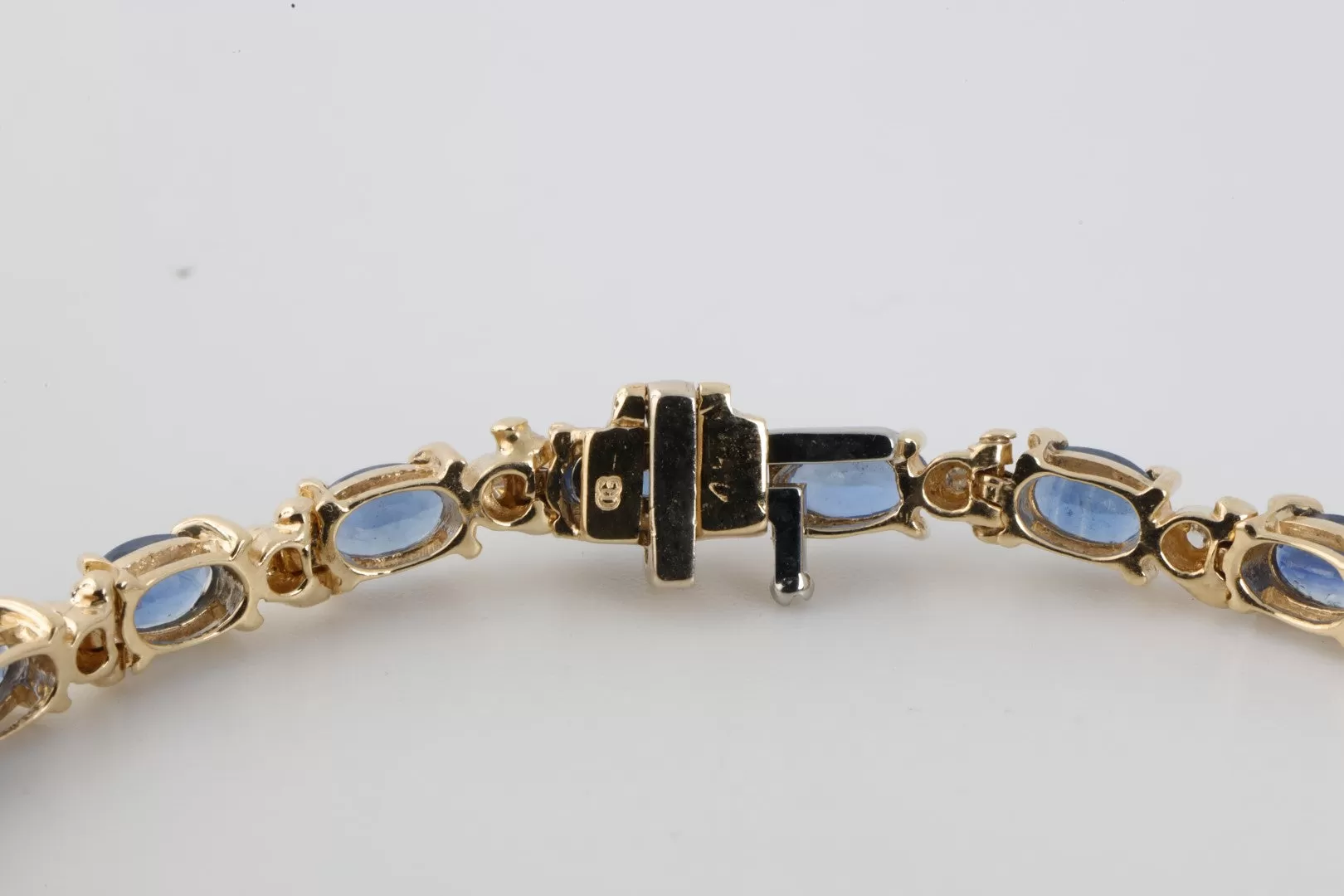 7" 14k Yellow Gold 7.00tcw Sapphire 0.25tcw Diamond Bracelet (10.31g.)