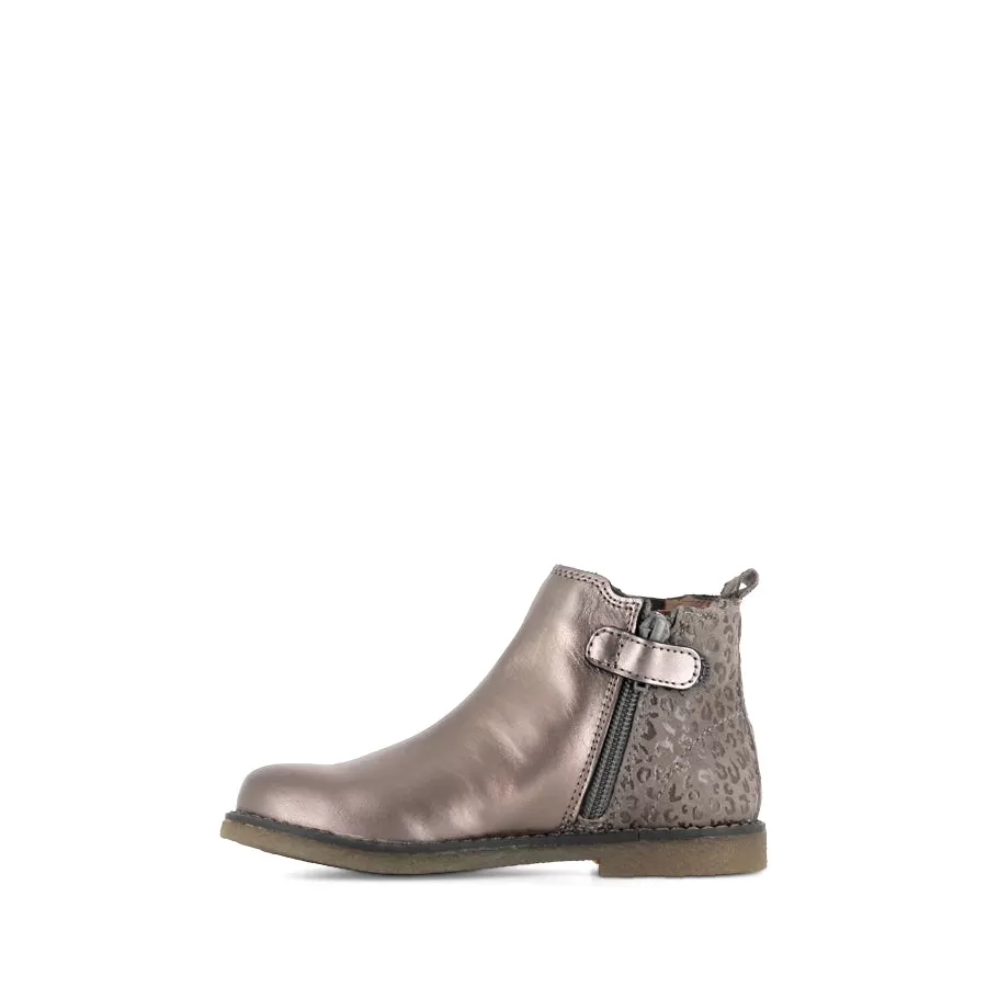 CHELSEA II - PEWTER METALLIC LEATHER