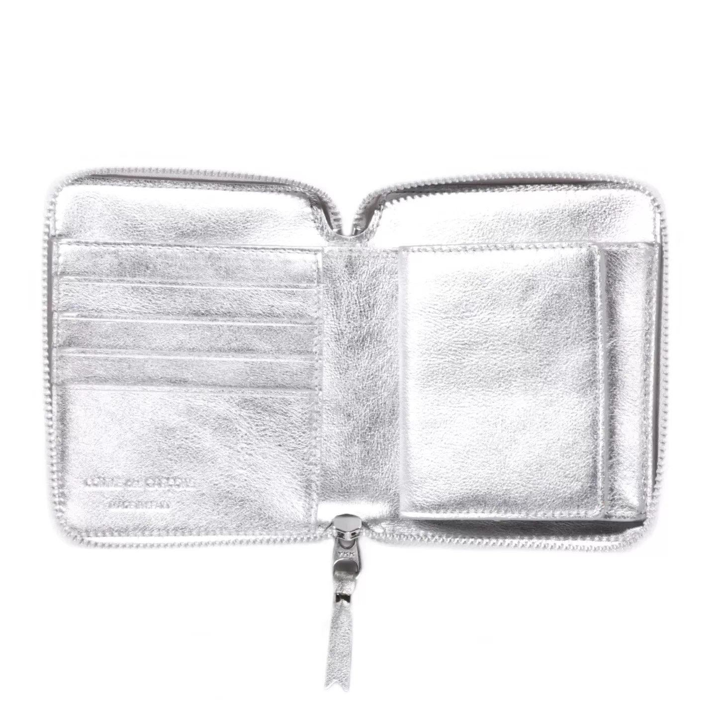 COMME DES GARCONS SA2100 EMBOSSED LOGOTYPE ZIP WALLET SILVER