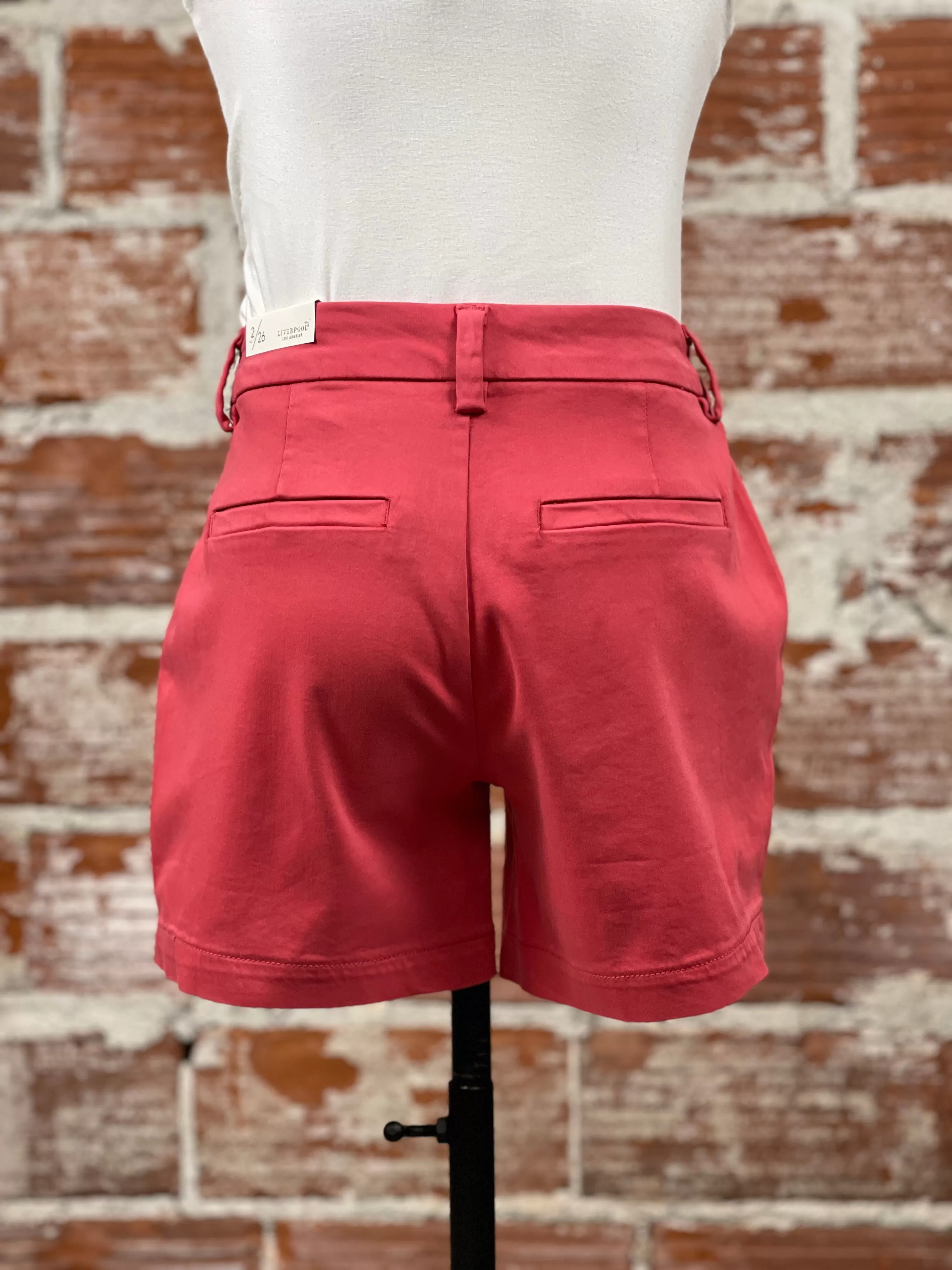 Liverpool Kelsey Trouser Short in Berry Blossom