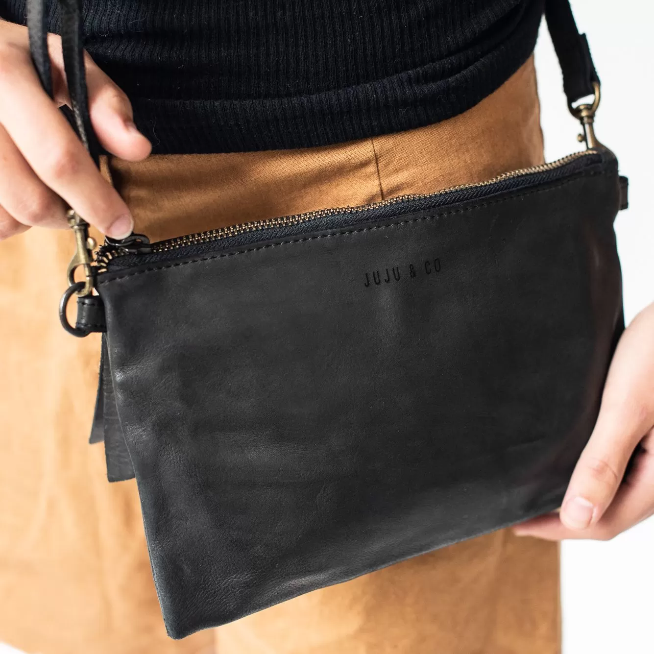 Monterey Crossbody (Black)