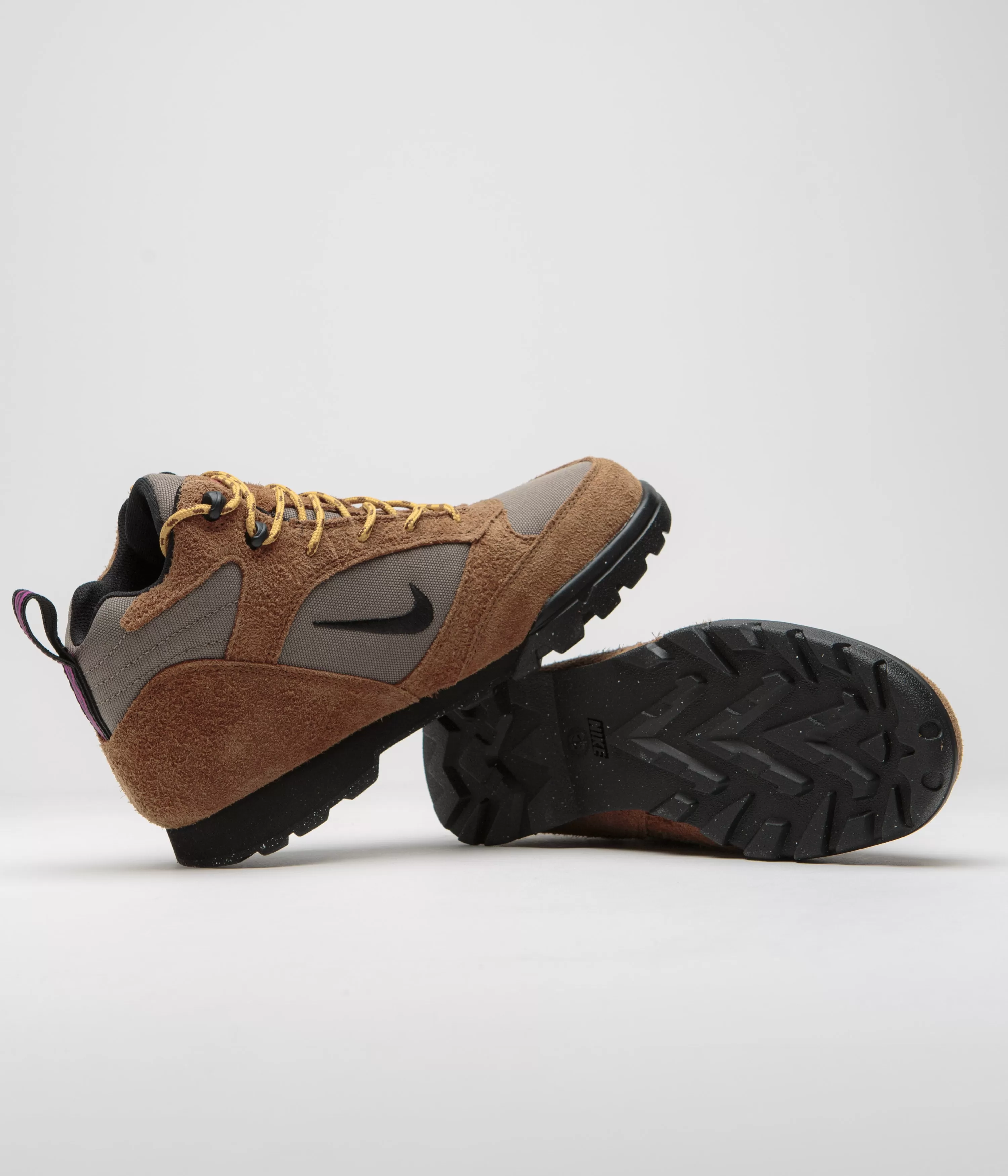 Nike ACG Torre Mid Waterproof Shoes - Pecan / Black - Olive Grey - Red Plum