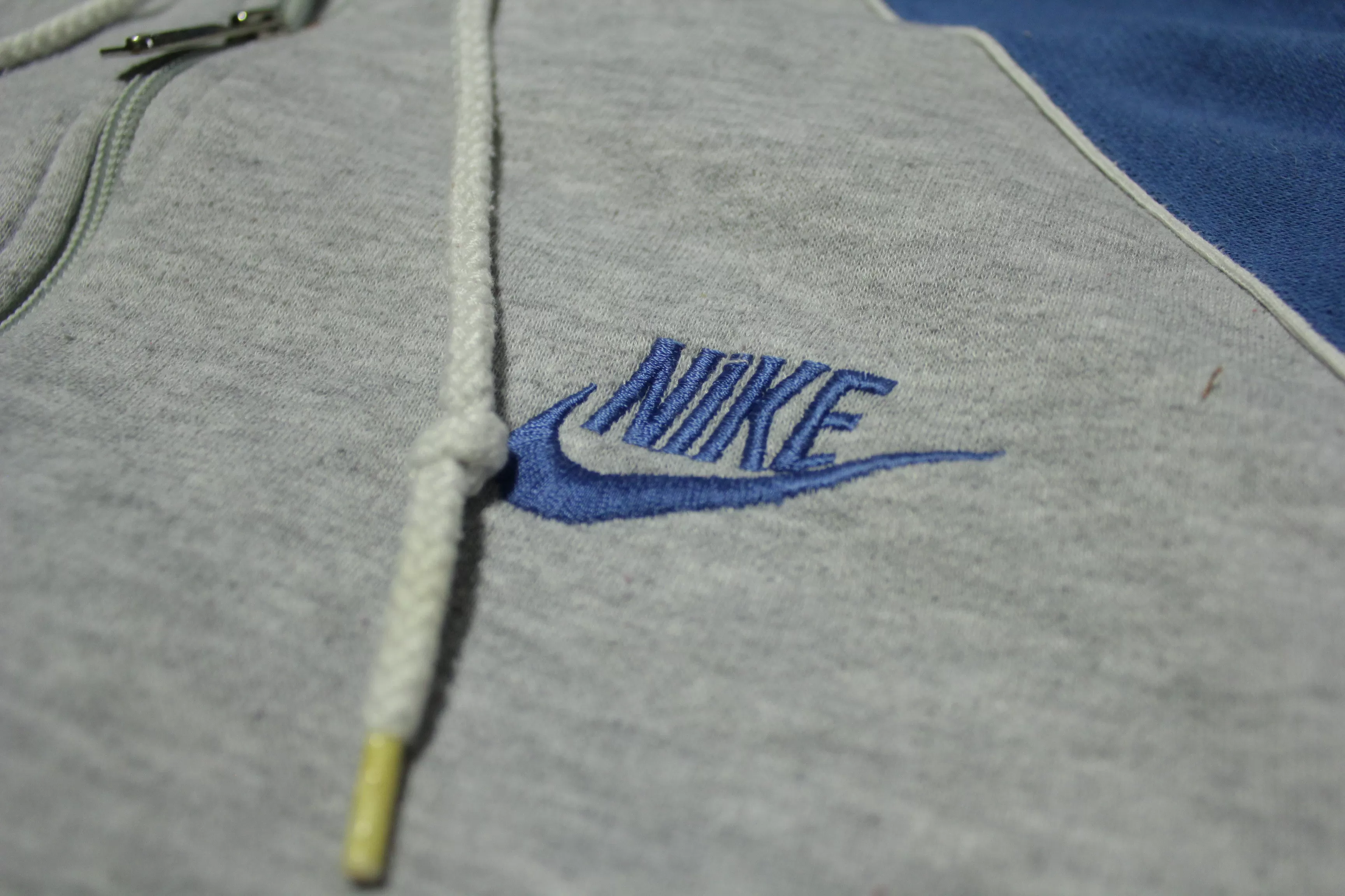 Nike Vintage 80's Blue Tag Embroidered Off Center Check Swoosh Hoodie Sweatshirt