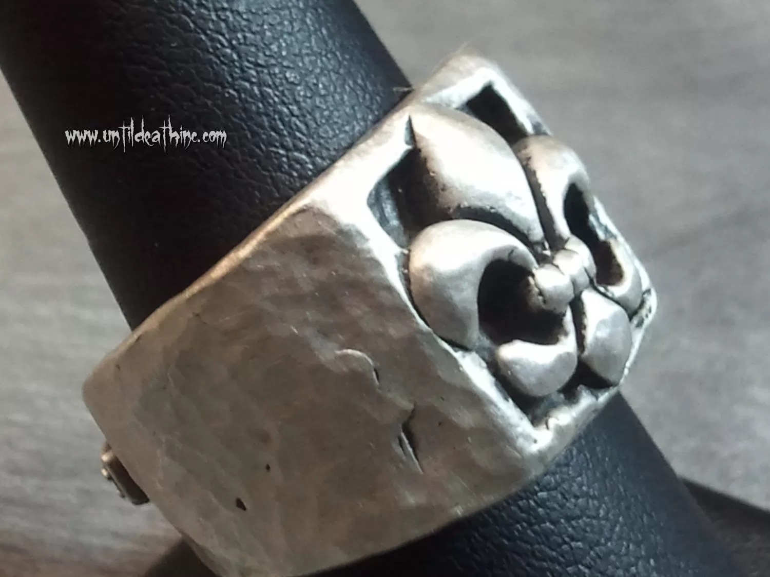 Until Death, Inc. Fleur De Lis Brushed Hammered  Heavy 925 Sterling Silver Ring.-UDINC0022