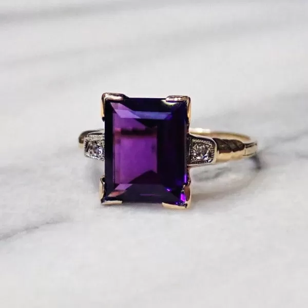 Vintage Amethyst & Diamond Ring